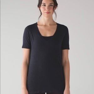 Lululemon Love Tee IV Navy Size 2